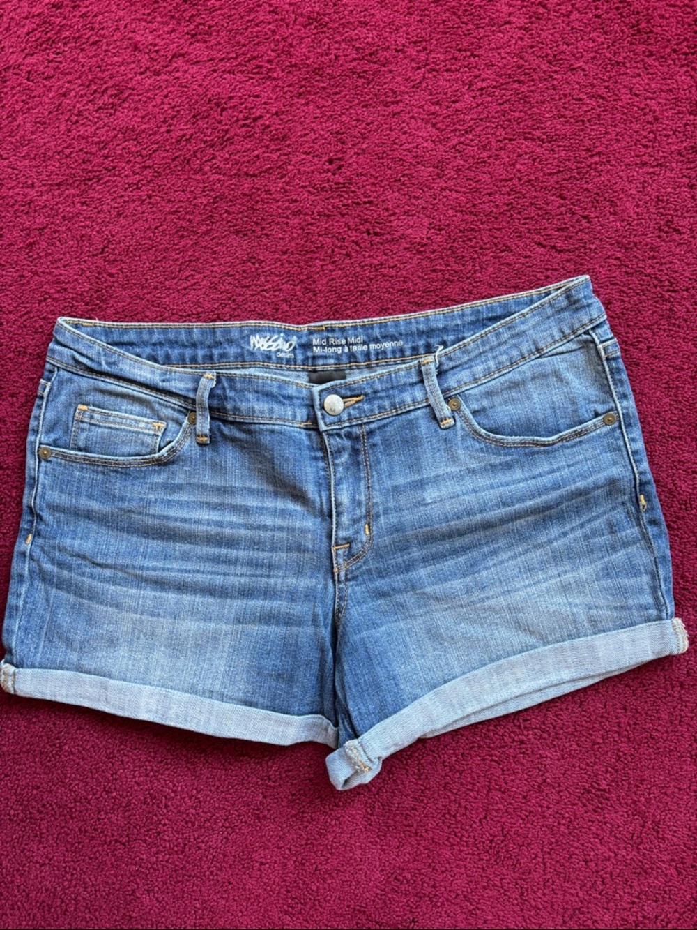 Mid-Rise Blue Denim Women’s Shorts
